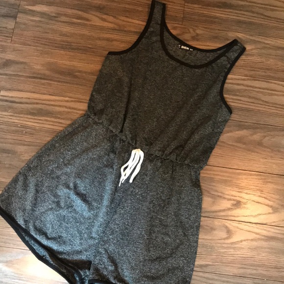 Romper - Picture 2 of 2